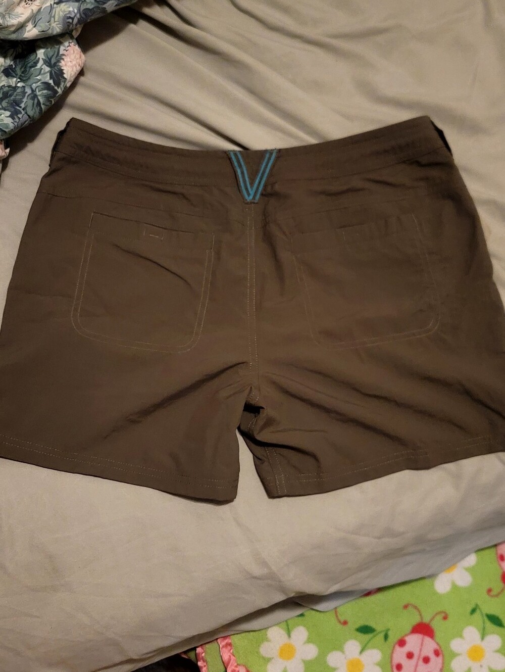 Outdoor Shorts - Picture 4 of 7